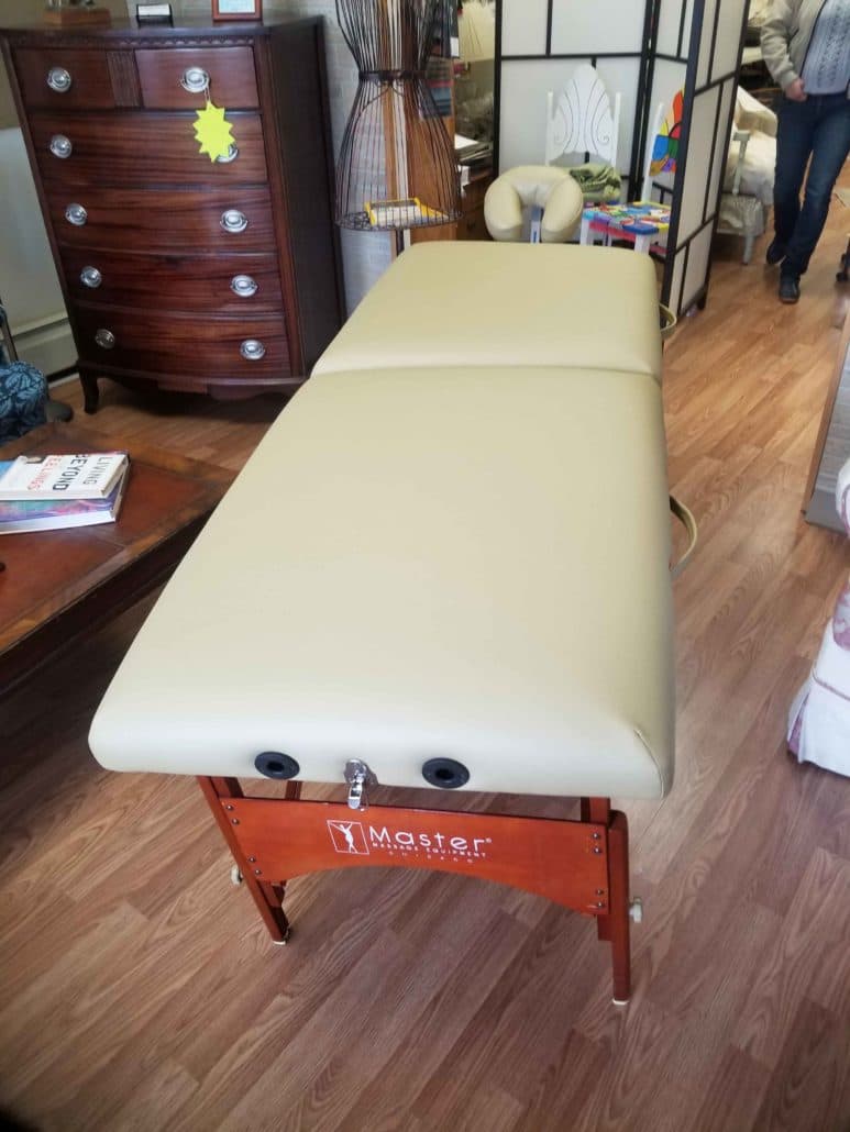 Custom cornice board